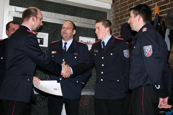 files/fM_k0007/Berichte/Mitgliederversammlung 2014/2015 FFW Heyen3.jpg