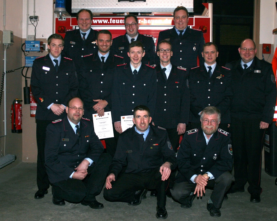 files/fM_k0007/JHV 2015/FFW Heyen Ehrungen + Befoerderungen.jpg